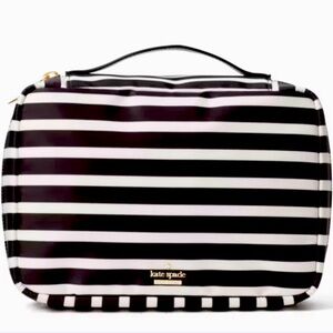 NWT ♠️Kate Spade Classic Nylon Baylor Toiletry Bag